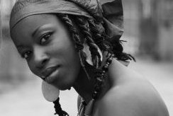 Aminata miniature